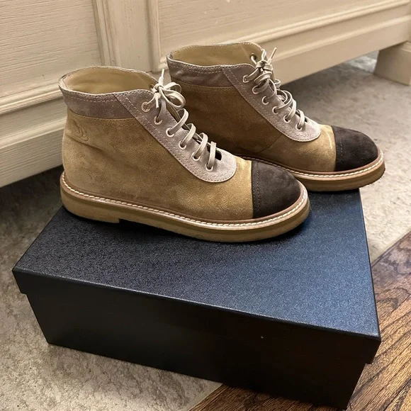 100% authentic Chanel Interlocking CC Logo Lace Up Suede Boots Booties - Picture 6 of 15